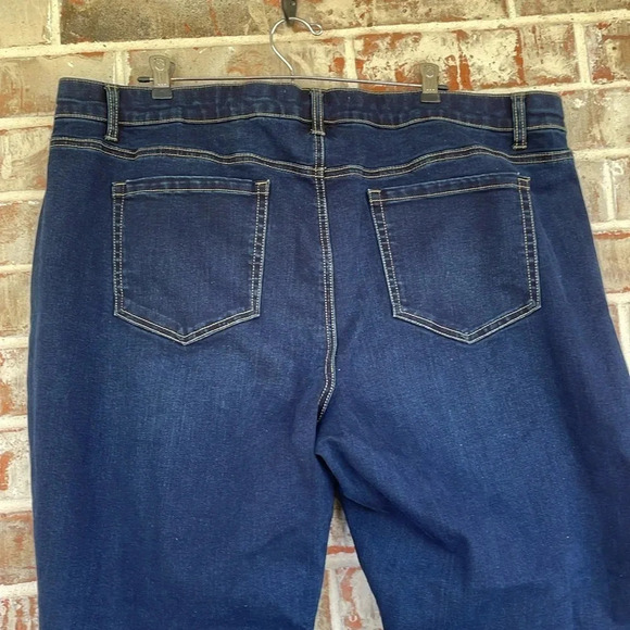 Denizen Levi’s Boyfriend Distressed Cuffed Ankle/Cropped Jeans - Picture 3 of 7